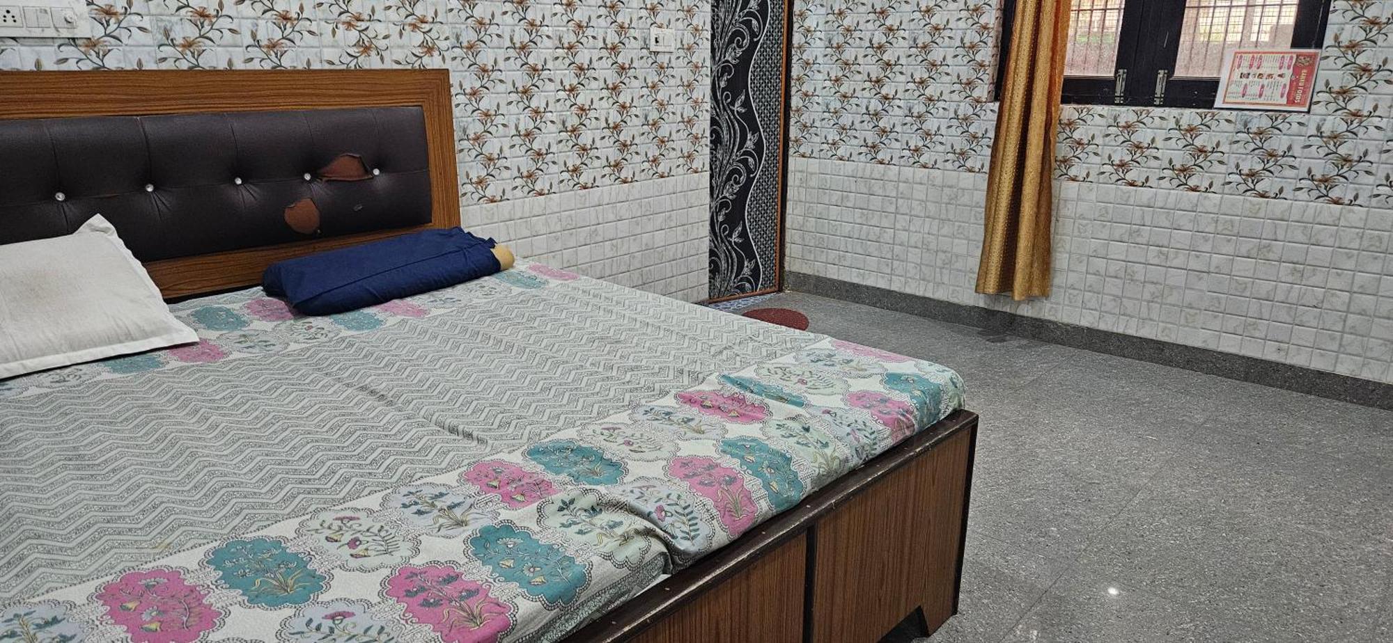 Shri Jagannath Dham Hotel Vrindavan Bagian luar foto